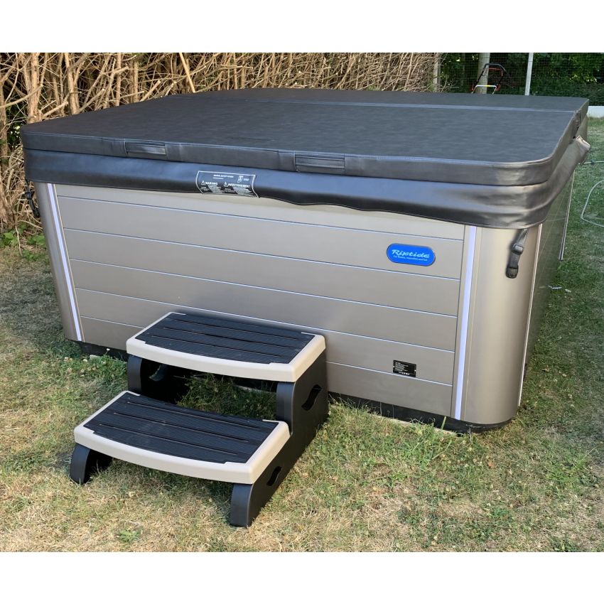 Spa Acrylique Carré SPARK 5 Places 212x92cm